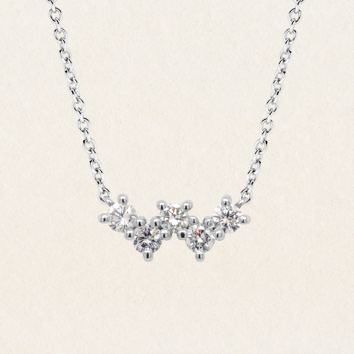 Brilliant round cut 0.70ct lab grown diamond v Necklace made with 9k white gold